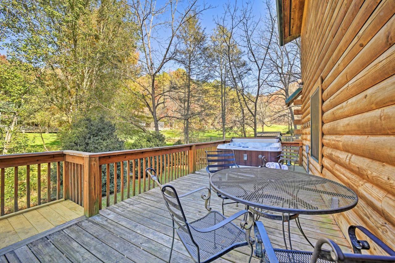 Creekside Bryson City Cabin With Private Hot Tub Exterior foto