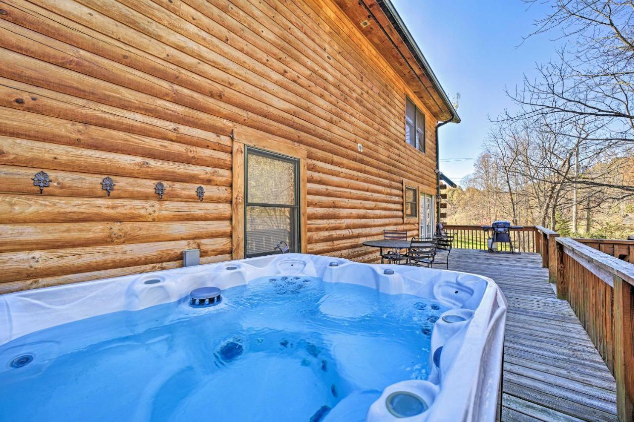 Creekside Bryson City Cabin With Private Hot Tub Exterior foto